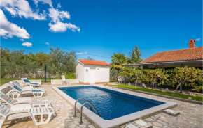Stunning Home In Malinska